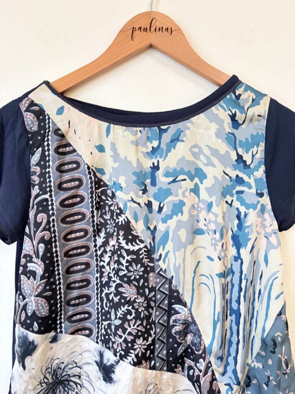 TINY Top Womens Small Navy Blue Abstract Floral Patchwork Side Tie Blouse S - Picture 3 of 7